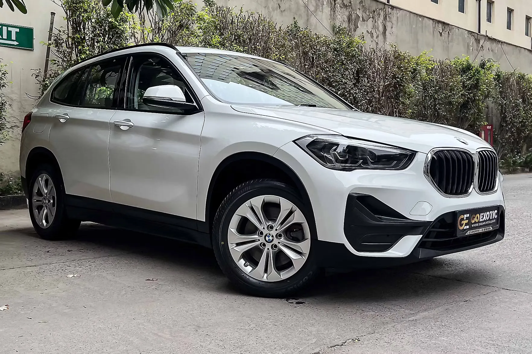 2020 BMW X1 sDrive20i xLine 1
