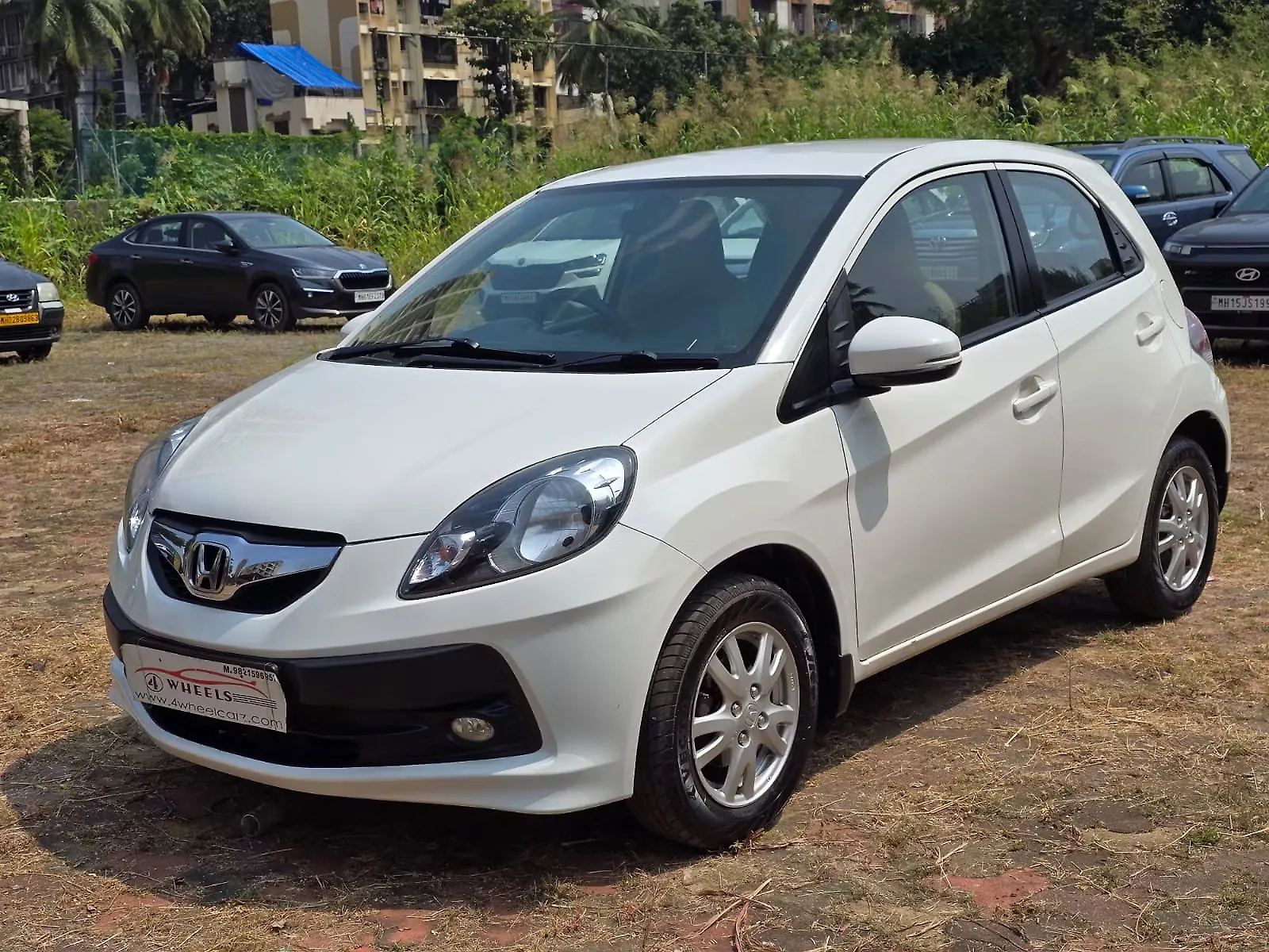 2015 Honda Brio VX AT 1