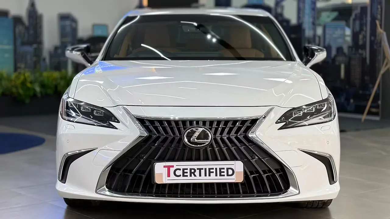 2023 लेक्सस ES 500e 300h लग्ज़री 1