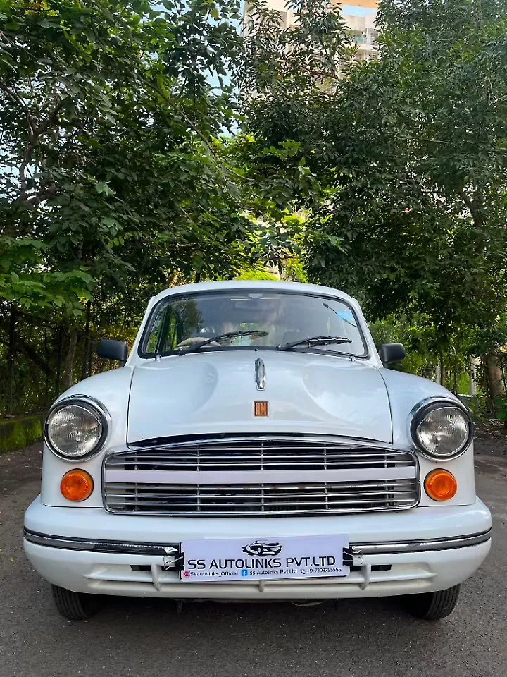 2010 हिंदुस्तान मोटर्स एम्बेसडर ग्रैंड 1800 isz mpfi pw cl 1