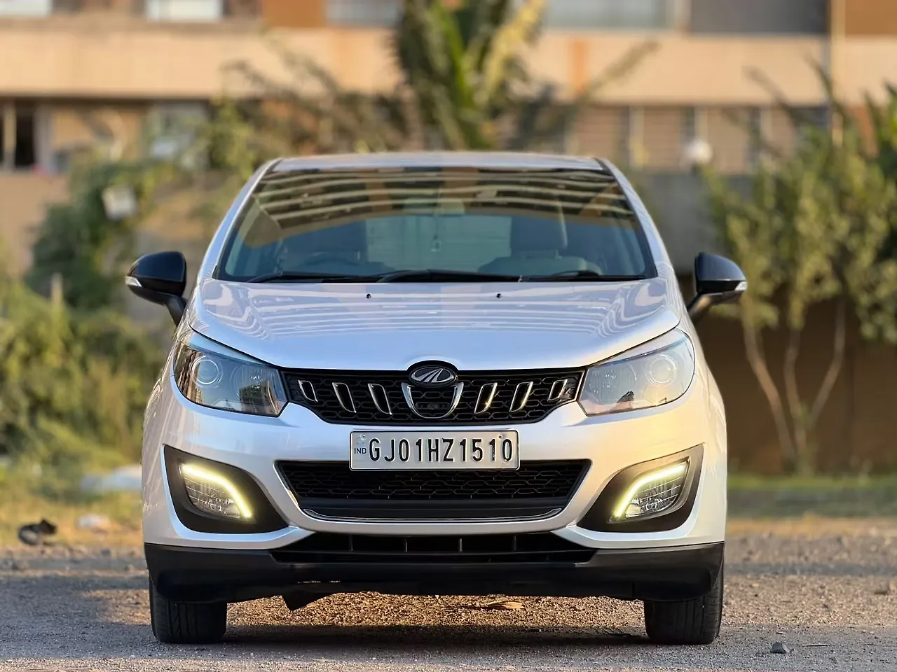 2018 Mahindra Marazzo M8 7 STR 1