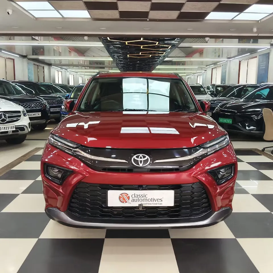 2024 Toyota Urban Cruiser Hyryder V Hybrid [2023-2025] 1