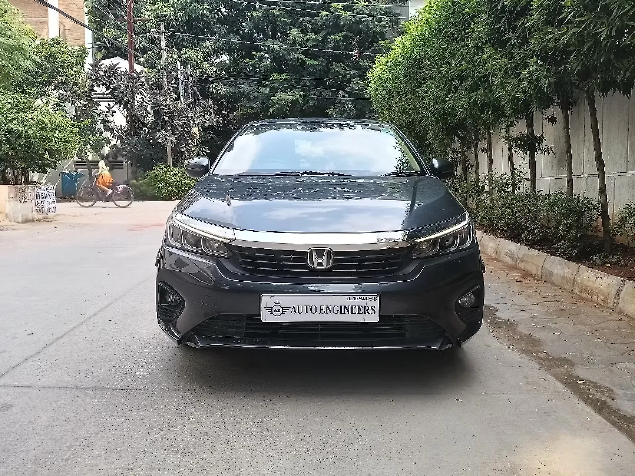 2023 होंडा सिटी वी पेट्रोल 1