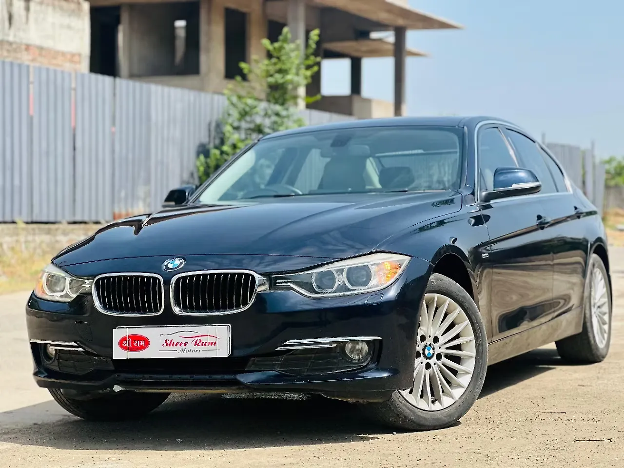 2016 BMW 3-Series 320d Luxury Line 1
