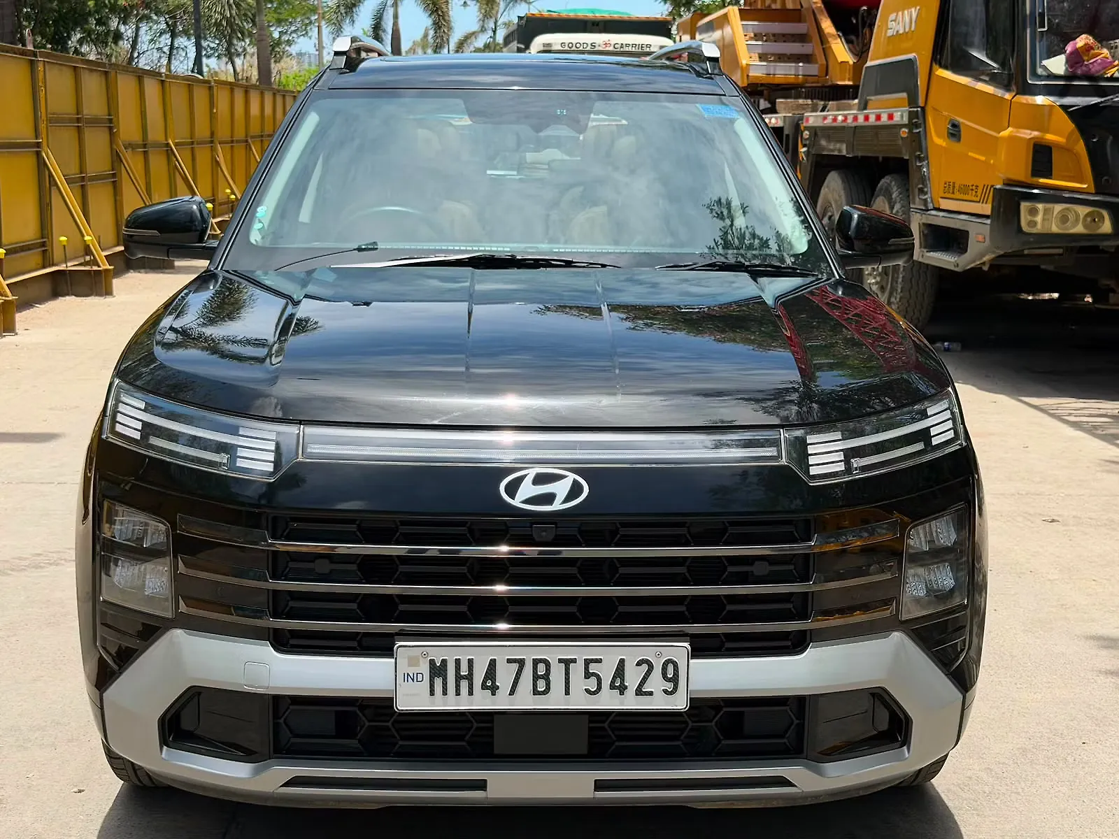 2024 Hyundai Alcazar Signature 1.5 Petrol DCT 6STR [2024-2025] 1