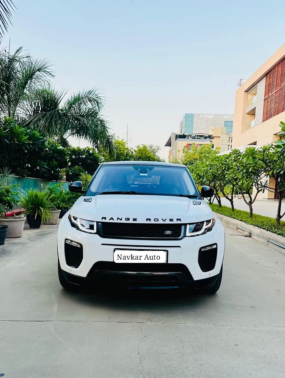 2018 Land Rover Range Rover Evoque HSE 1