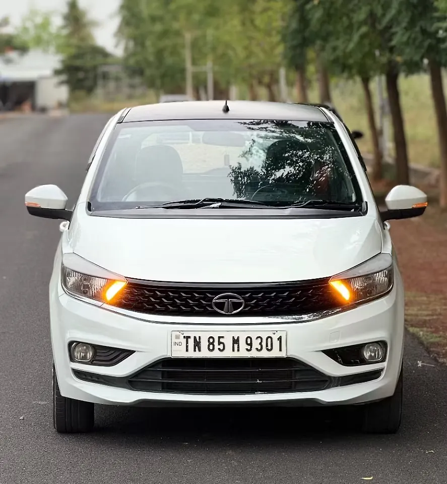 2020 Tata Tiago Revotron XZ 1