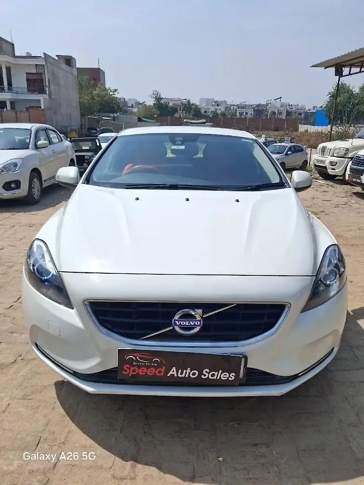 2015 वॉल्वो v40 d3 काइनेटिक 1