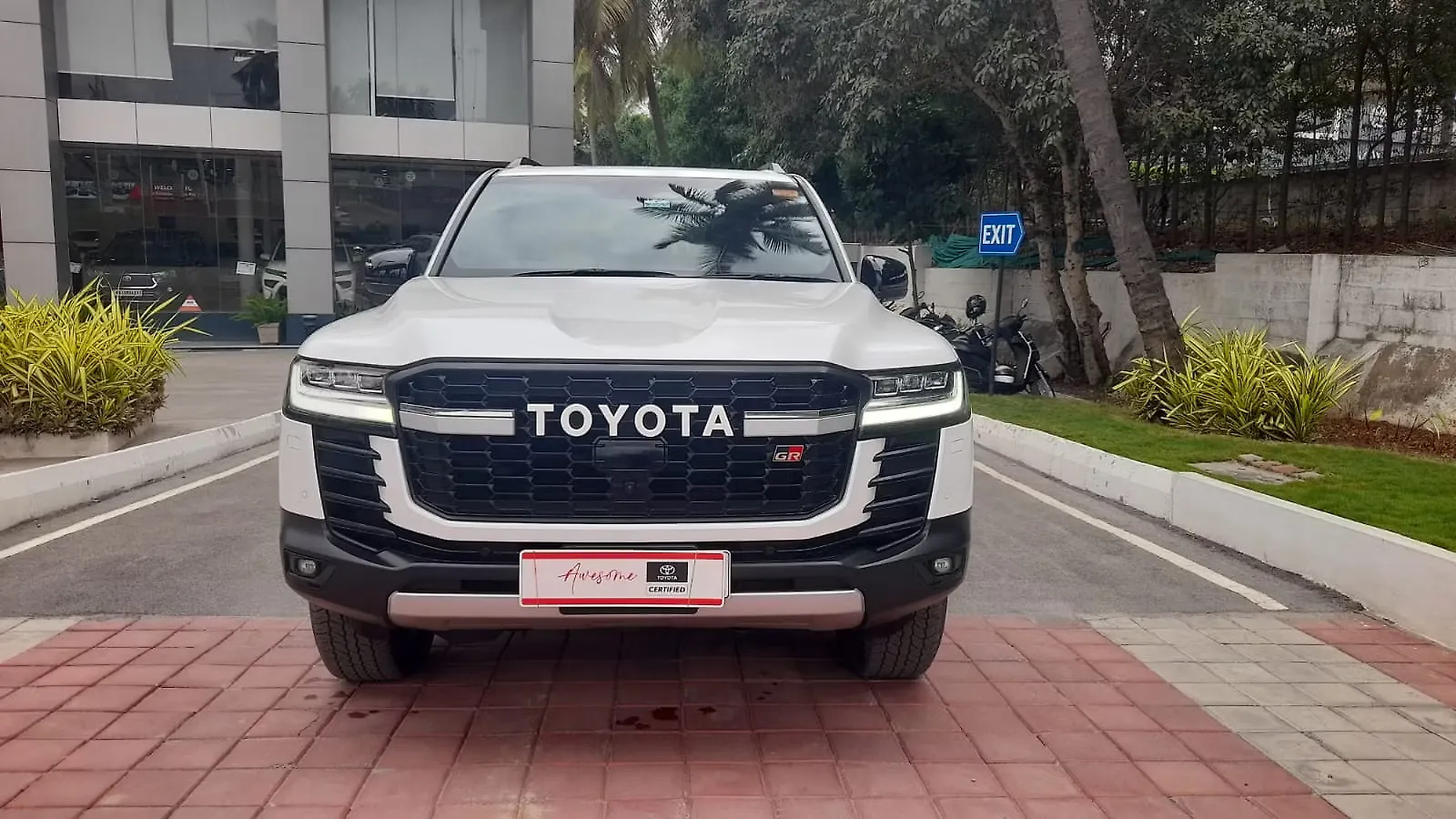 2025 Toyota Land Cruiser GR-S Diesel 3.3L Turbo Automatic 1