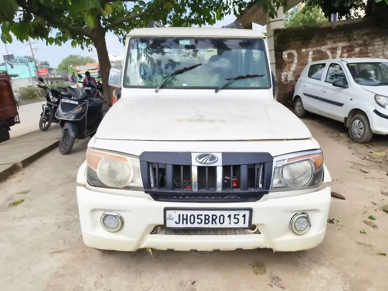2016 Mahindra Bolero SLE BS IV 1