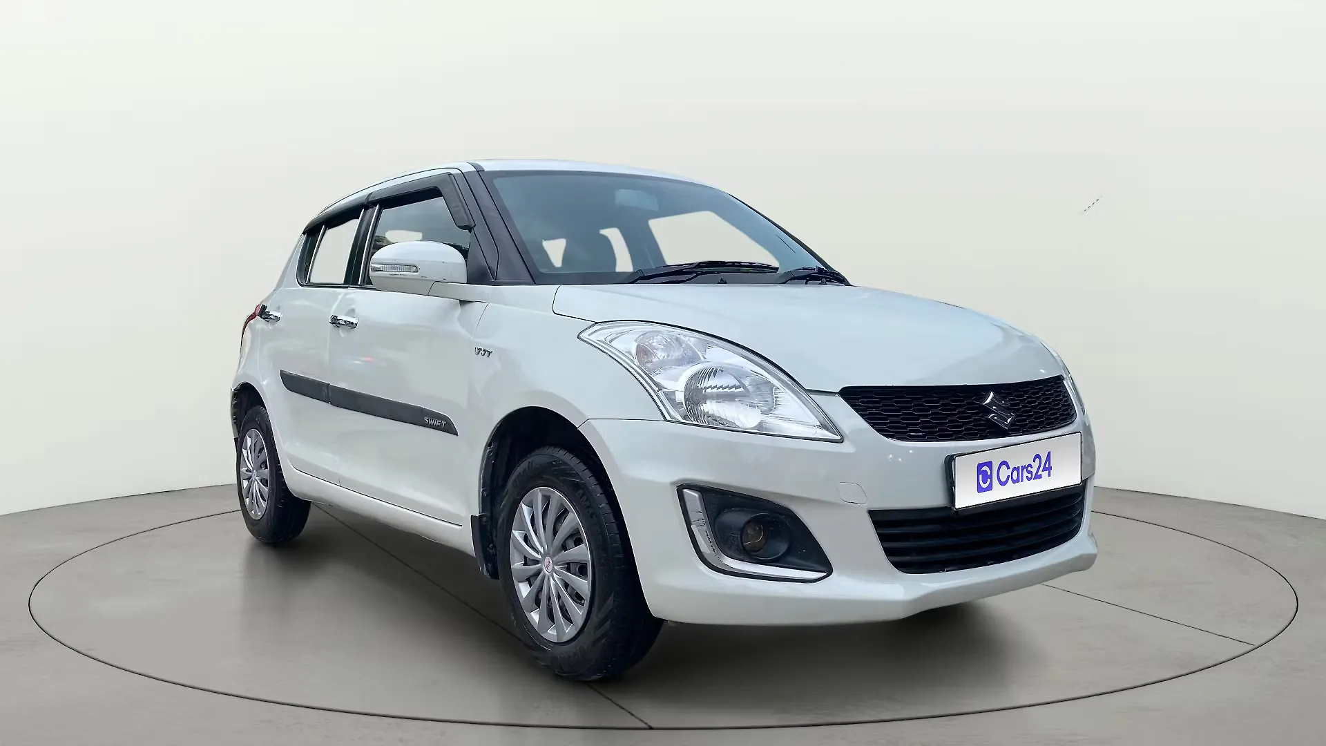 2017 Maruti Suzuki Swift VXi 1