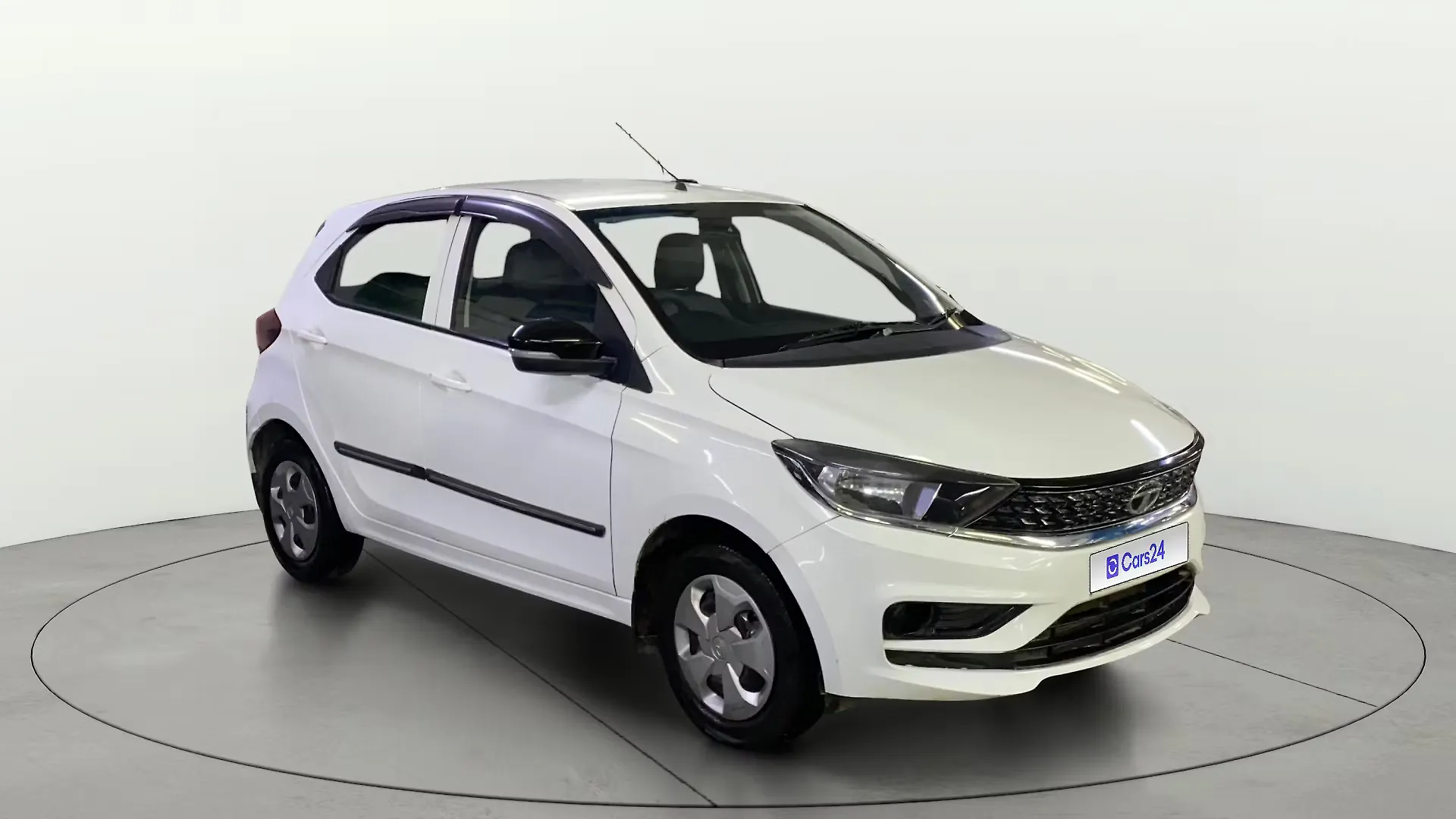 2022 Tata Tiago XT [2020-2023] 1