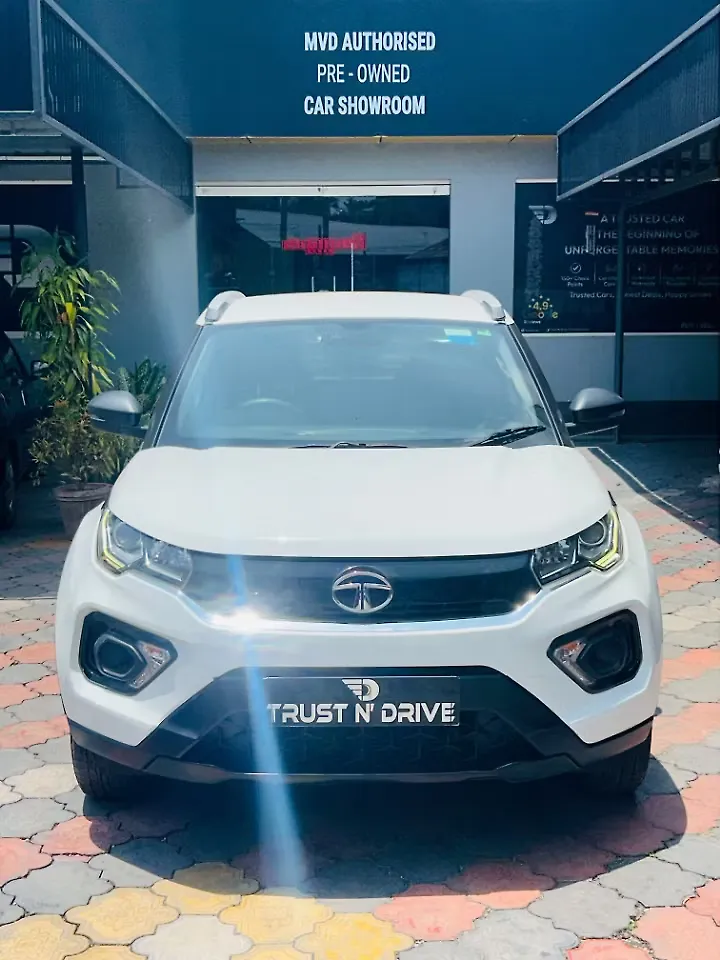 2020 Tata Nexon XM 1