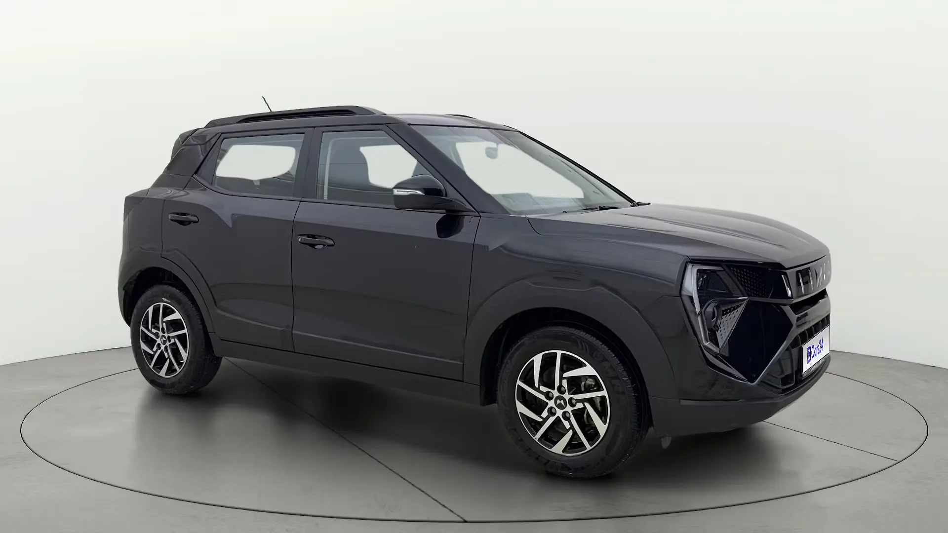 2025 Mahindra XUV 3XO AX5 Petrol 1.2L Turbo Automatic (TC) 1