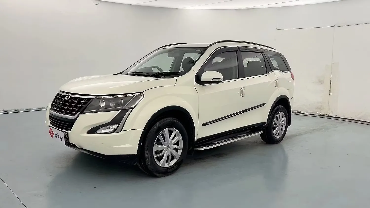 2018 महिंद्रा XUV500 w7 ऑटोमैटिक [2018-2020] 1
