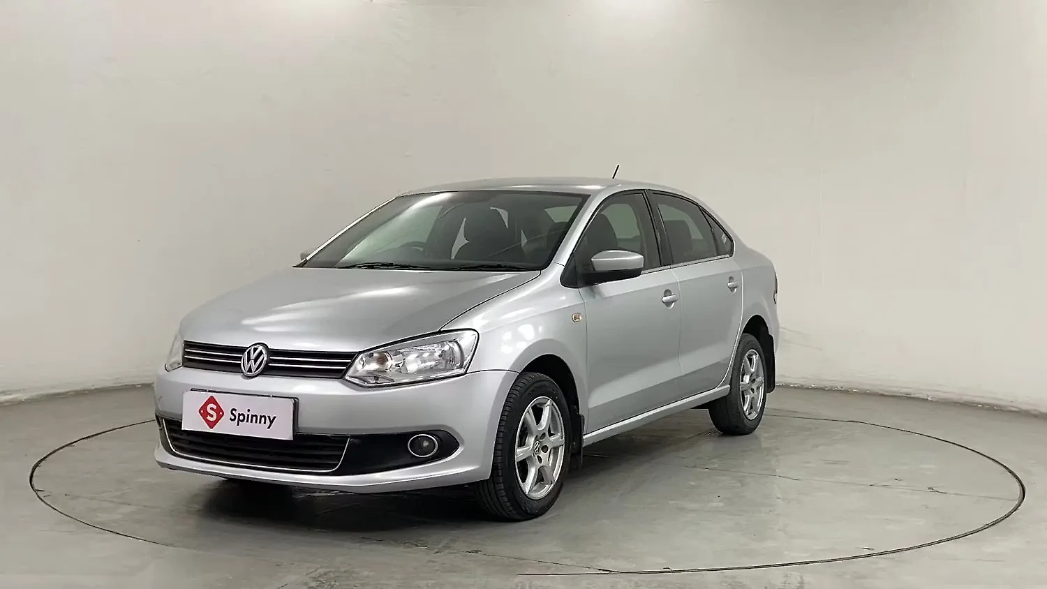 2014 Volkswagen Vento Highline Diesel 1