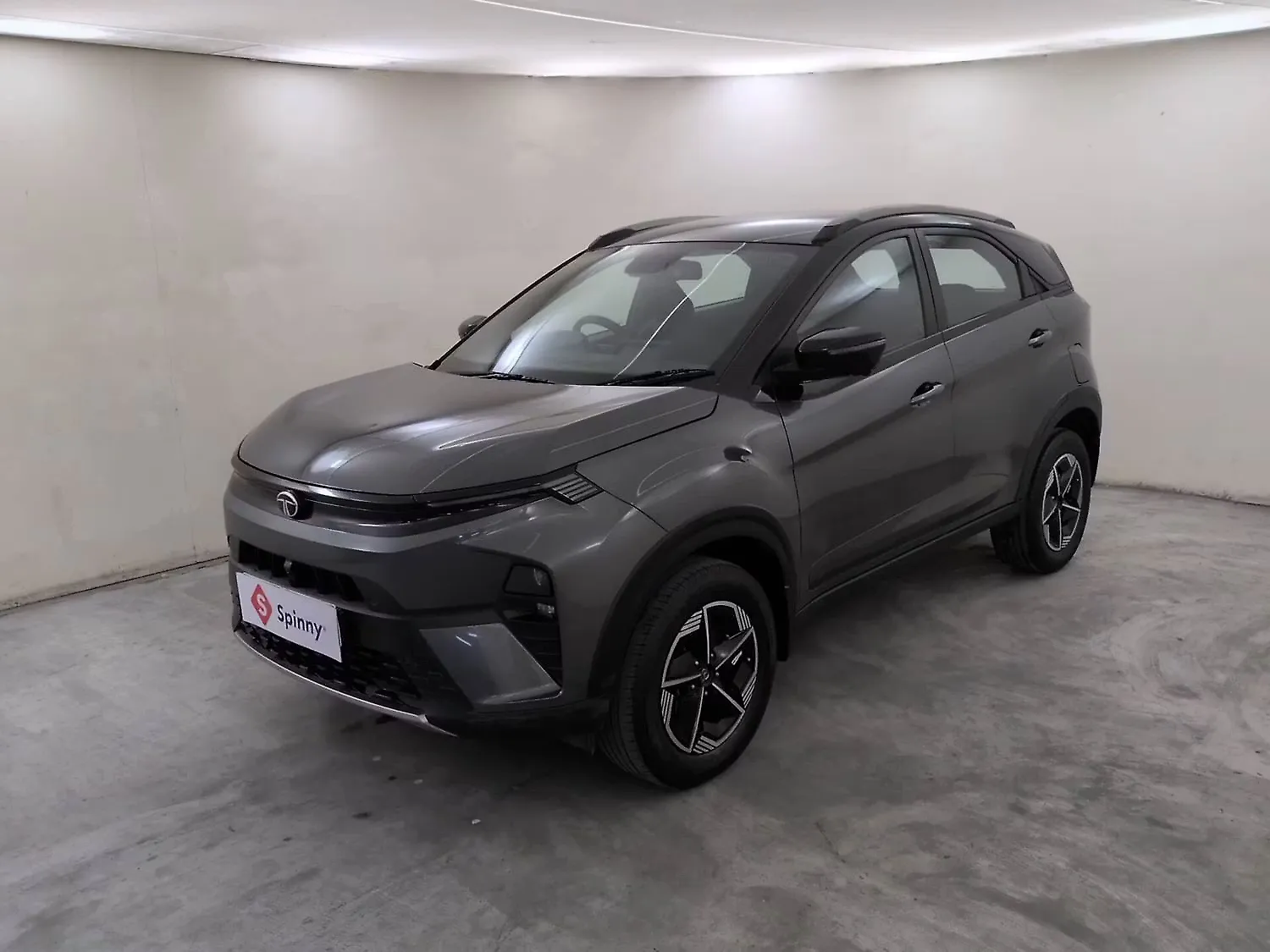 2024 Tata Nexon Fearless Plus (S) 1.2 Petrol 6MT Dual Tone [2023-2025] 1