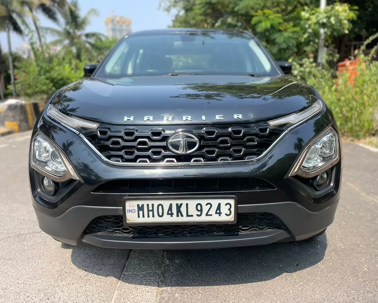 2021 Tata Harrier XZA Plus Dark Edition 1