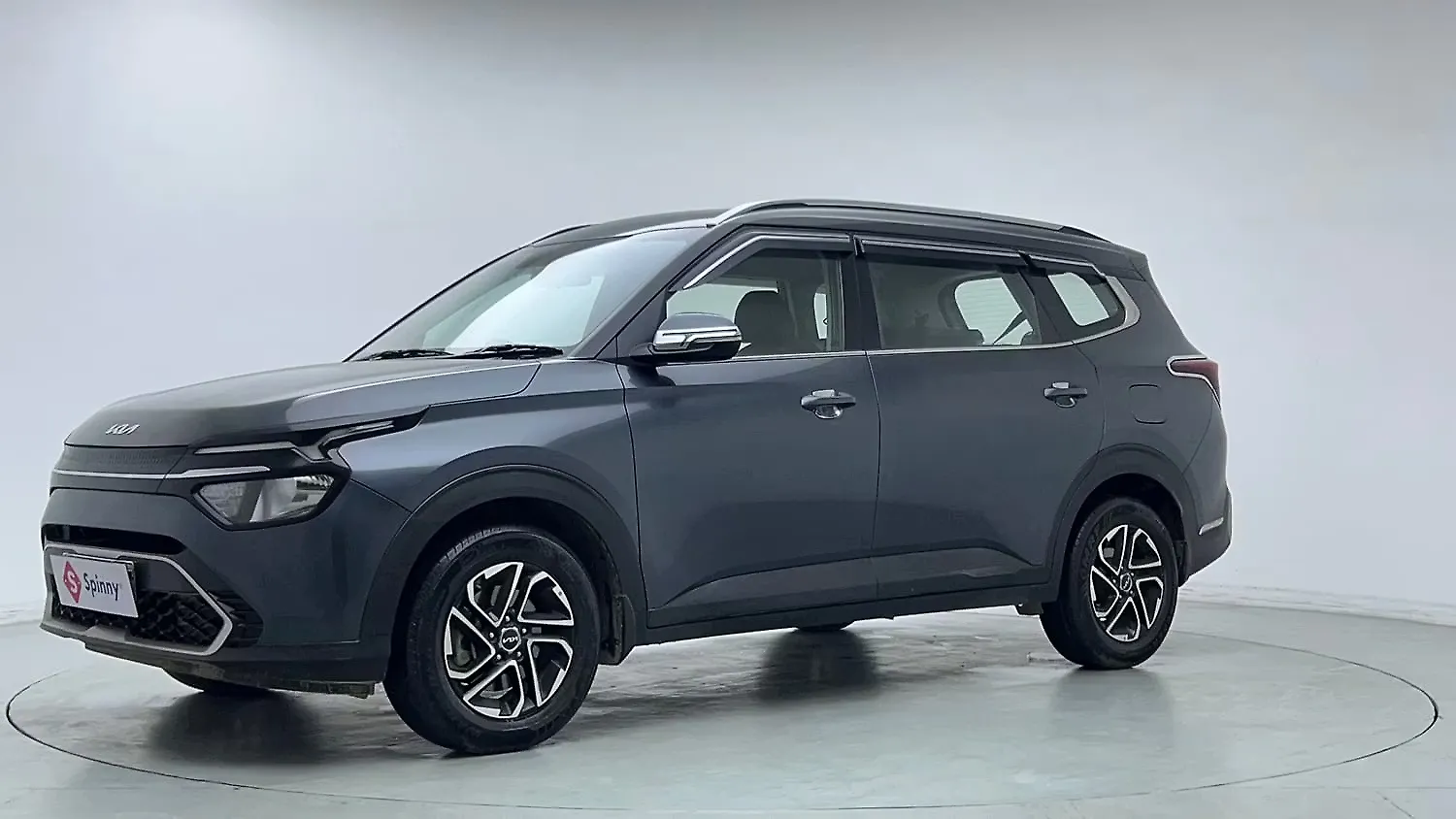 2022 Kia Carens Prestige Plus 1.4 Petrol MT 7 STR 1