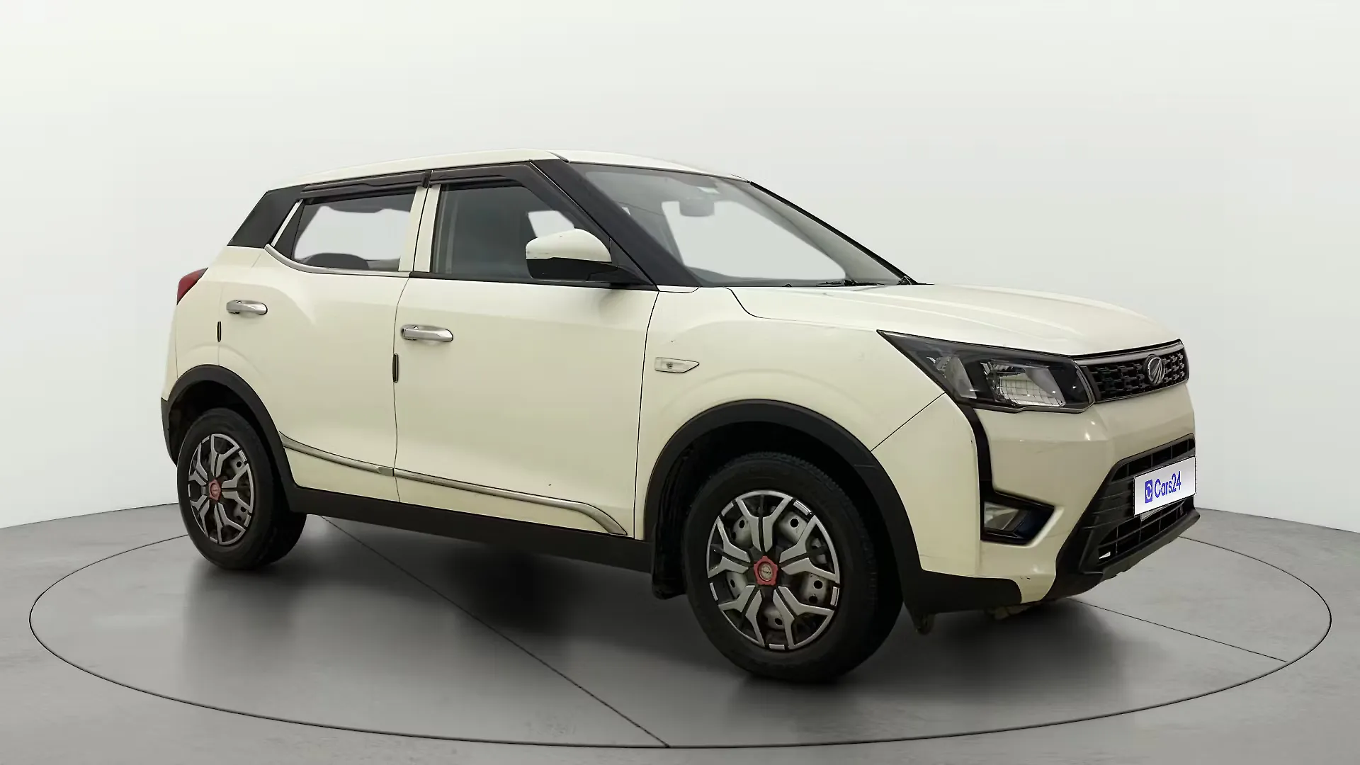 2022 Mahindra XUV300 W4 1.2 Petrol [2019] 1