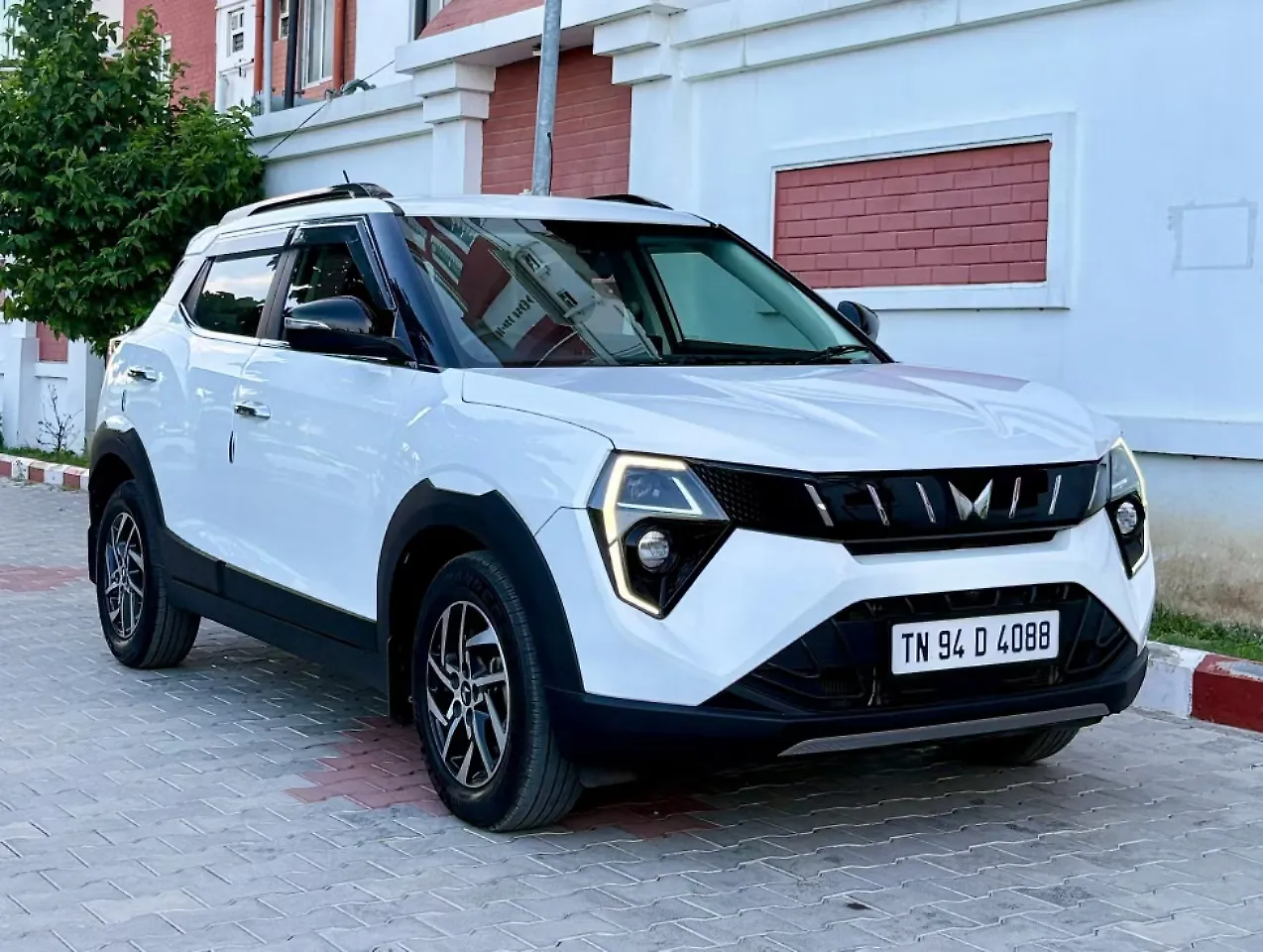 2024 Mahindra XUV 3XO AX5 Diesel 1.5L Turbo Manual 1