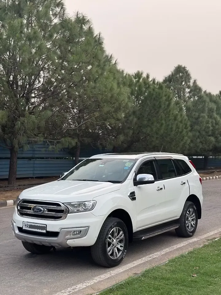 2018 Ford Endeavour Titanium 3.2 4x4 AT 1