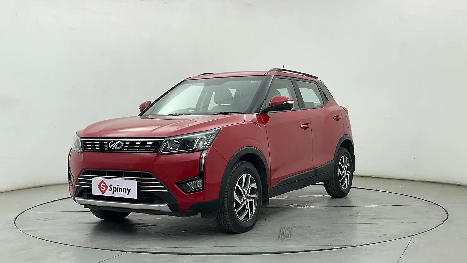 2022 Mahindra XUV300 W8 (O) 1.2 Petrol AMT 1