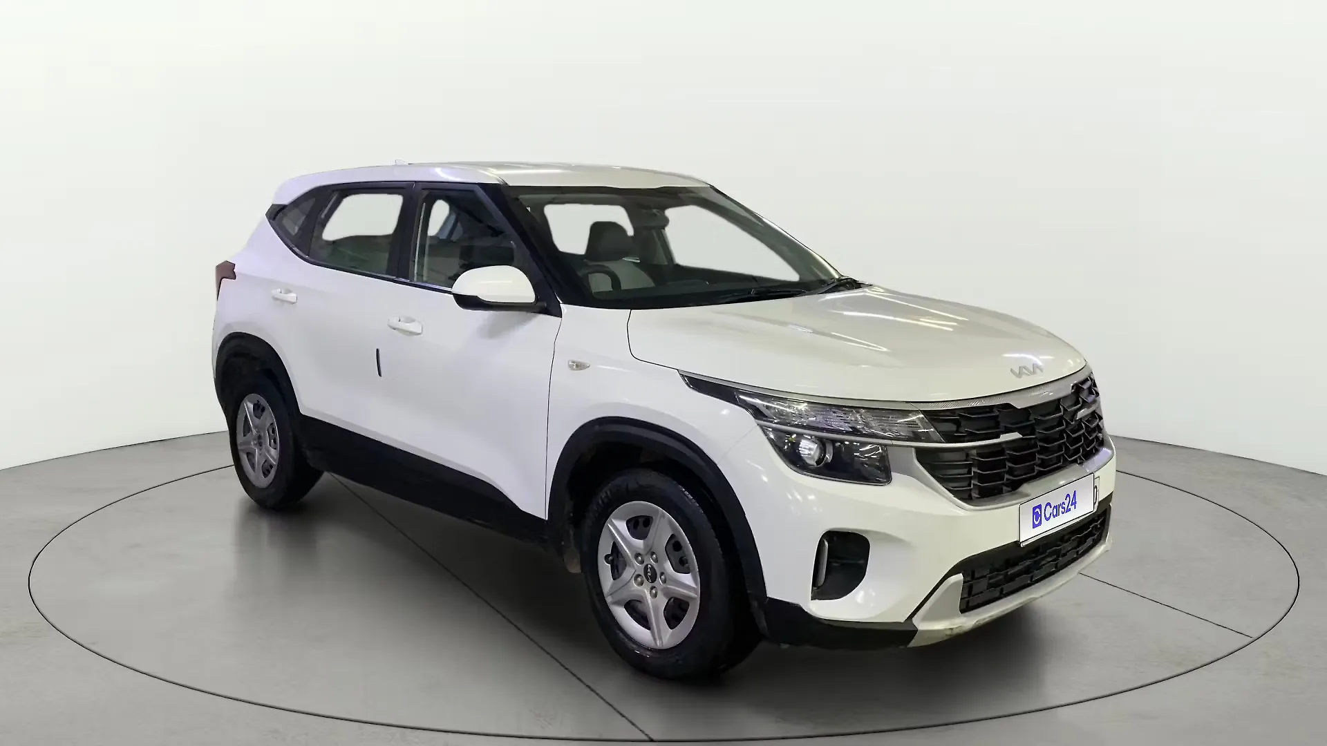2023 Kia Seltos HTE 1.5 Petrol MT [2023-2024] 1