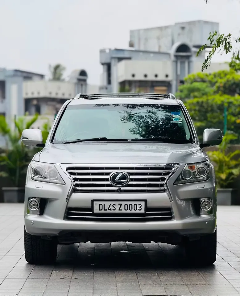 2013 Lexus LX V8 AT 1