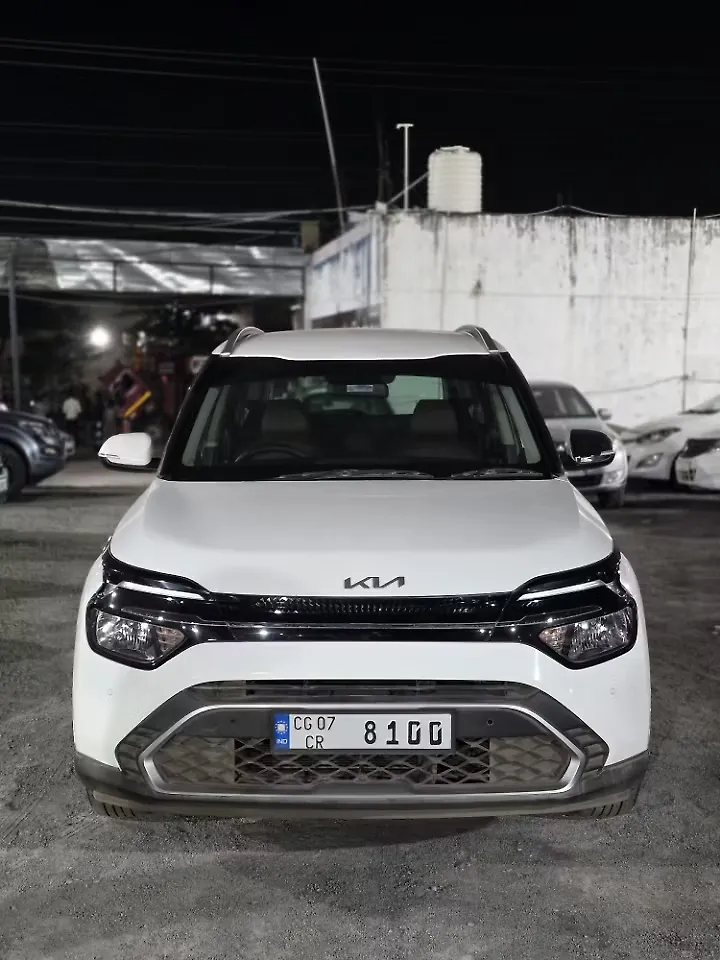 2024 Kia Carens Luxury (O)1.5 Diesel AT 7 STR [2023-2024] 1