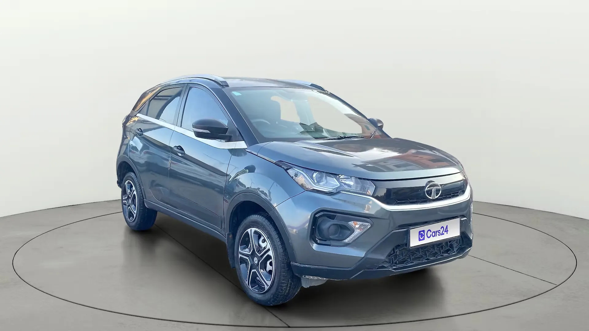2021 Tata Nexon XE [2020-2023] 1