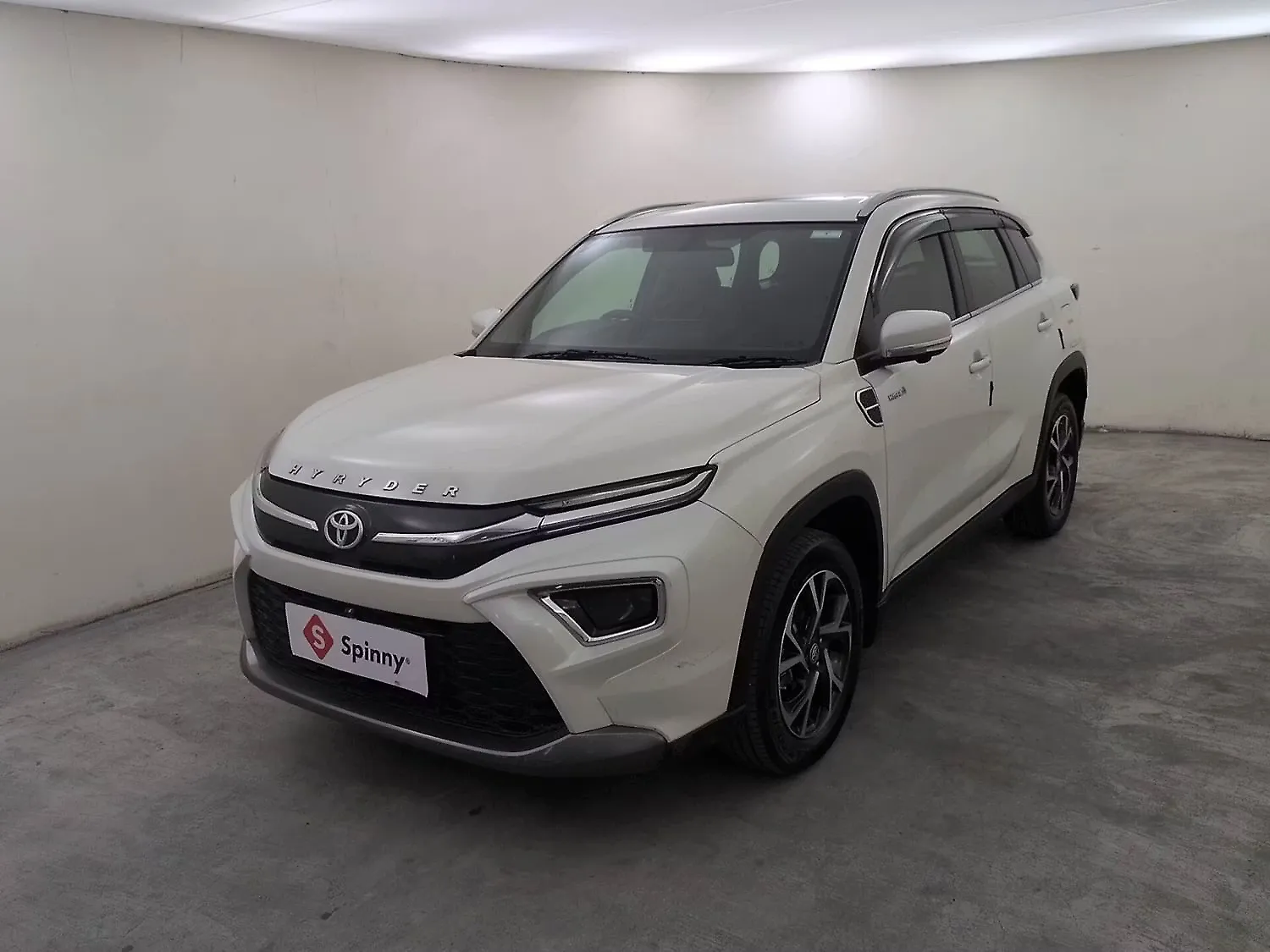 2024 टोयोटा अर्बन क्रूज़र हायराइडर V Hybrid [2023-2025] 1