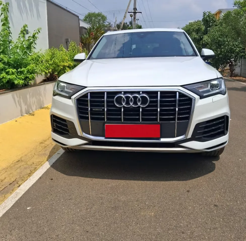 2022 Audi Q7 Premium Plus 55 TFSI [2022-2024] 1