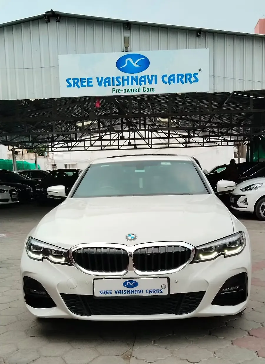 2021 BMW 3-Series 330i M Sport 1