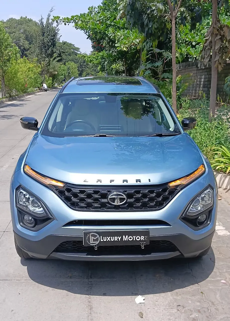 2022 Tata Safari XZA Plus 1