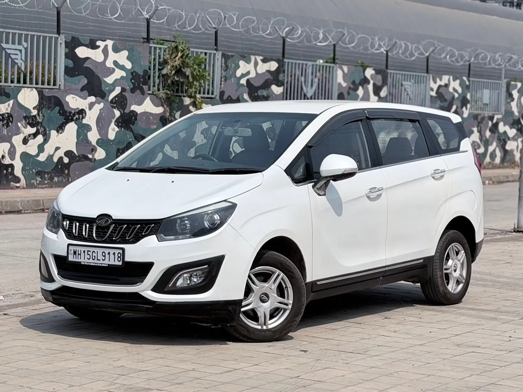 Used 2018 Mahindra Marazzo [2018-2020] M6 8 STR for sale in Thane