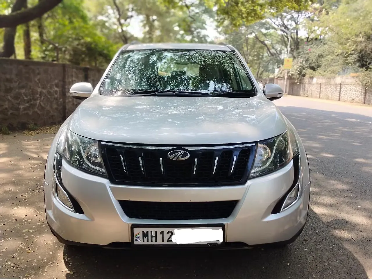 2015 Mahindra XUV500 W8 1