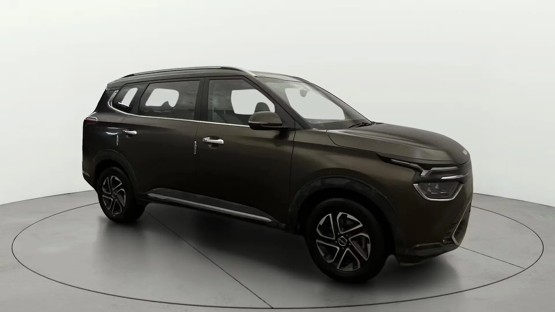 2022 Kia Carens Luxury Plus 1.4 Petrol 7 STR 1