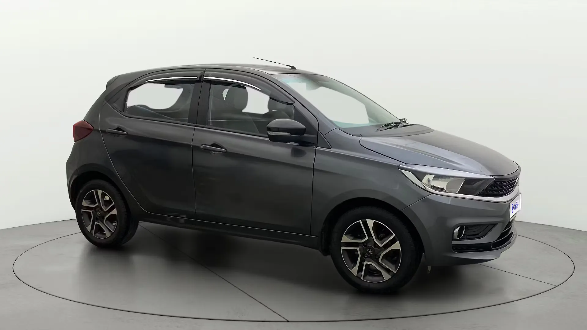 2021 Tata Tiago XZ Plus [2020-2023] 1