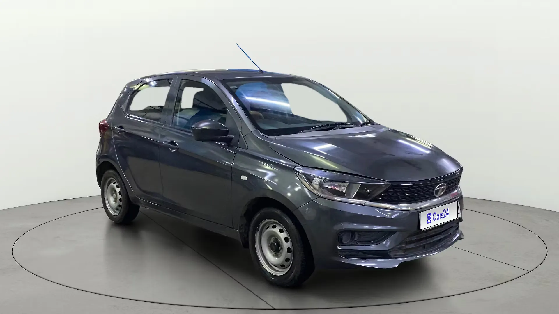 2020 Tata Tiago Revotron XE 1