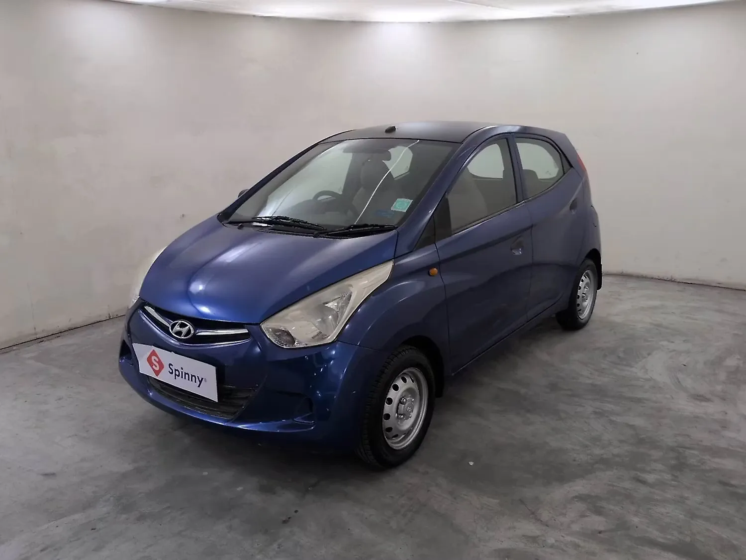 2018 Hyundai Eon Era + 1