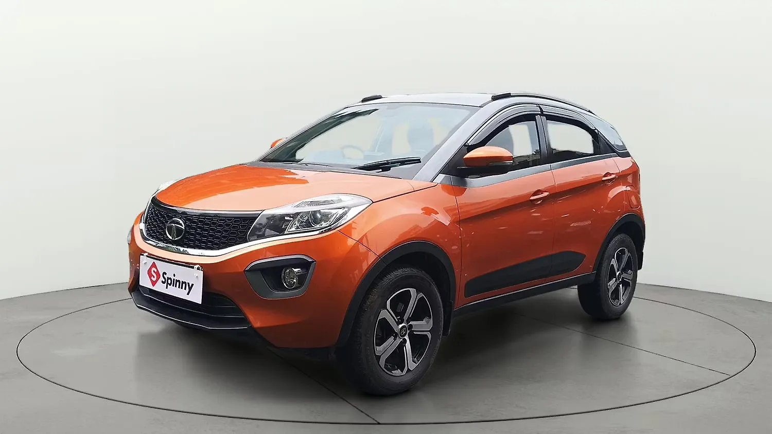 2018 Tata Nexon XZ Plus Diesel Dual Tone 1
