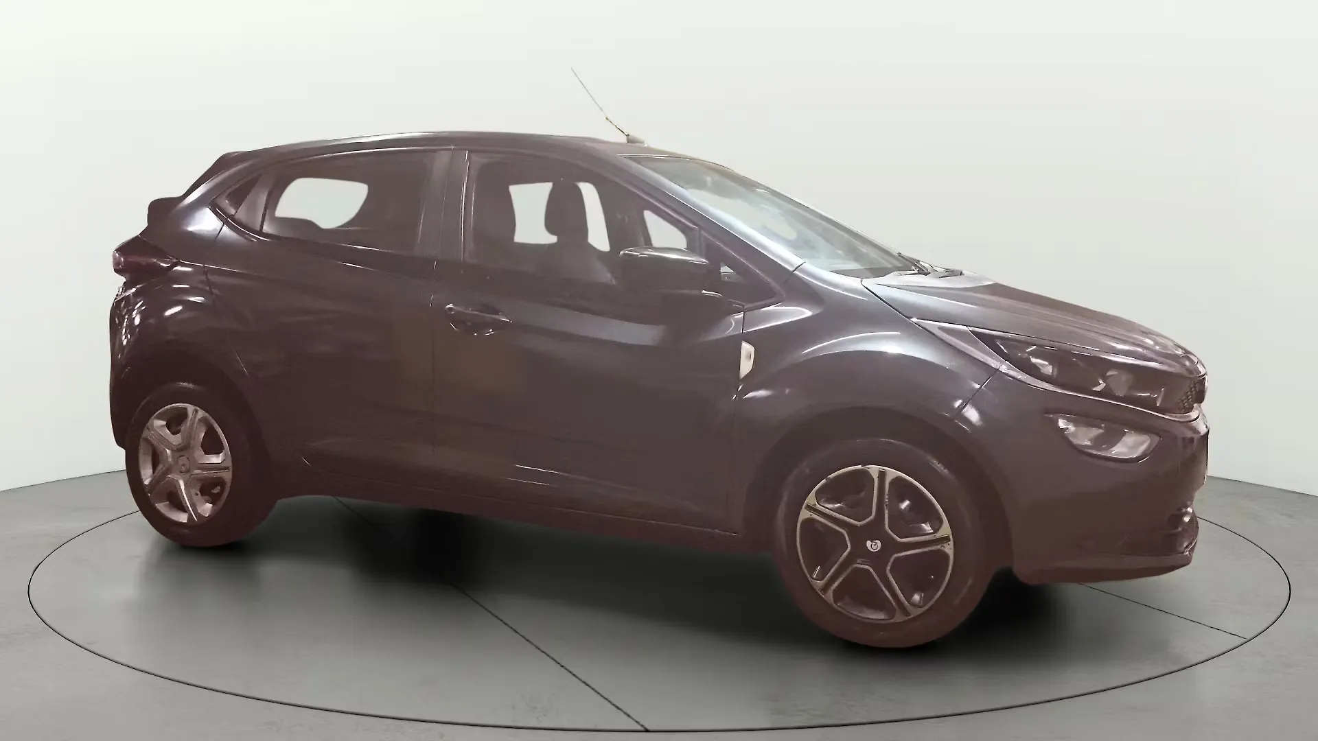 2020 टाटा अल्ट्रोज़ XT पेट्रोल [2020-2023] 1