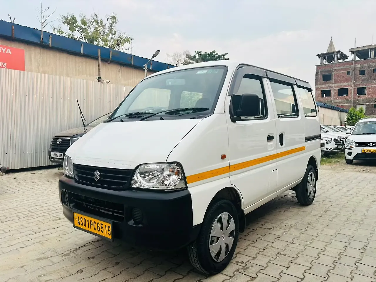 2022 Maruti Suzuki Eeco 5 STR STD [2022-2023] 1