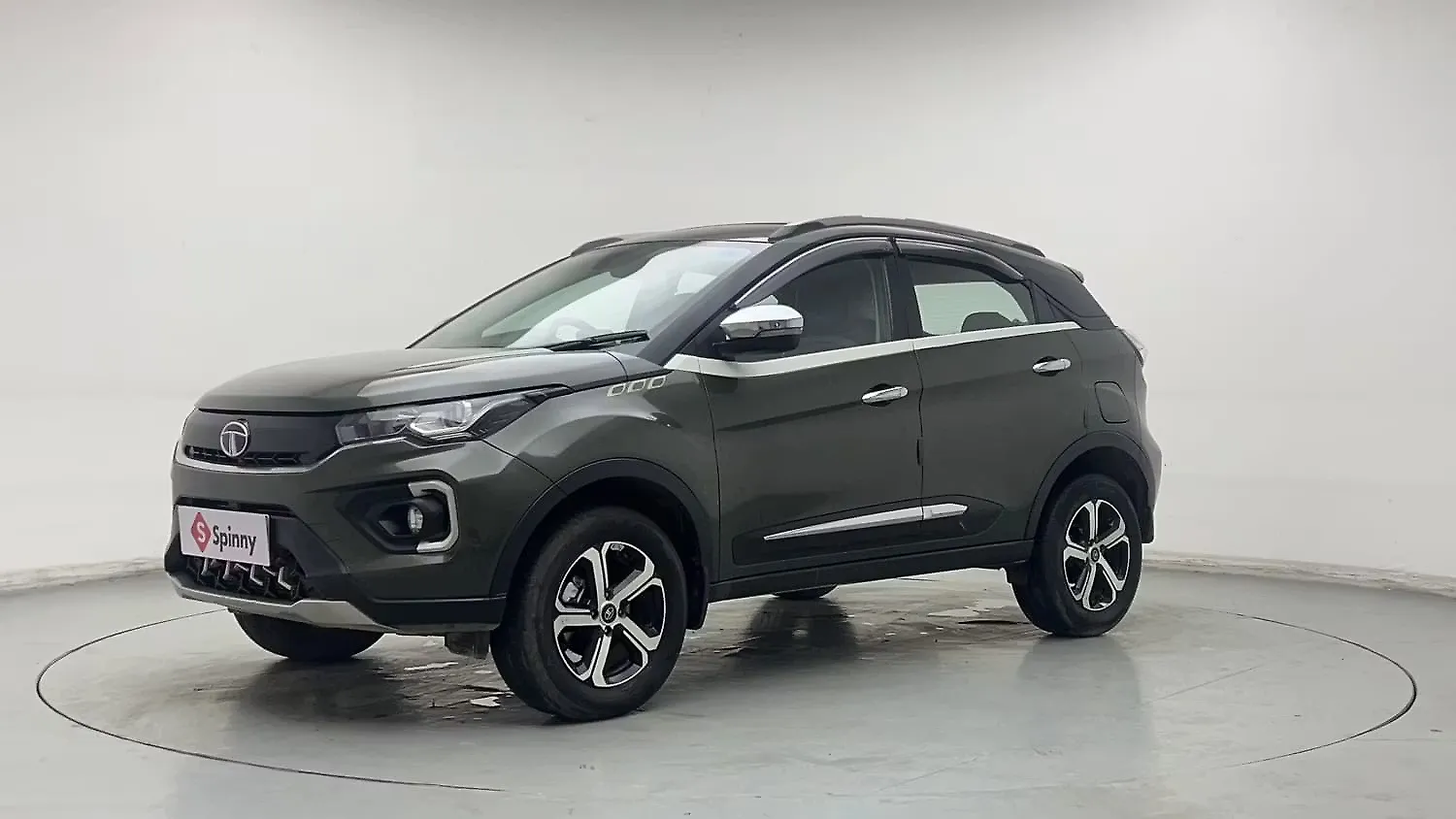 2023 Tata Nexon XZ Plus (S) 1