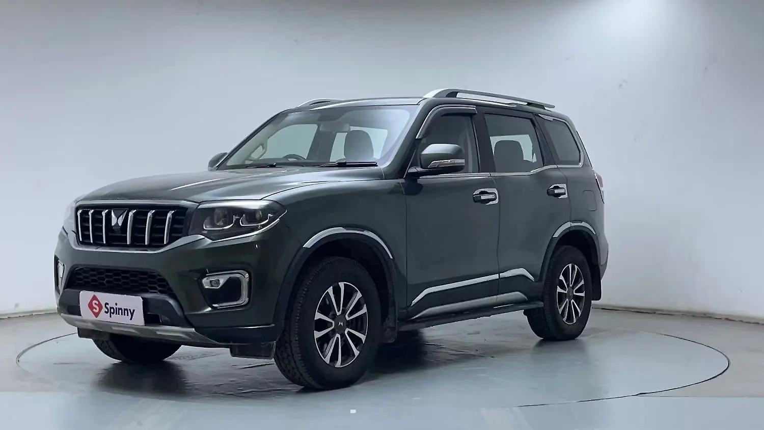 2023 महिंद्रा स्कॉर्पियो N Z8L डीज़ल एमटी 4WD 7 सीटर [2023-2024] 1