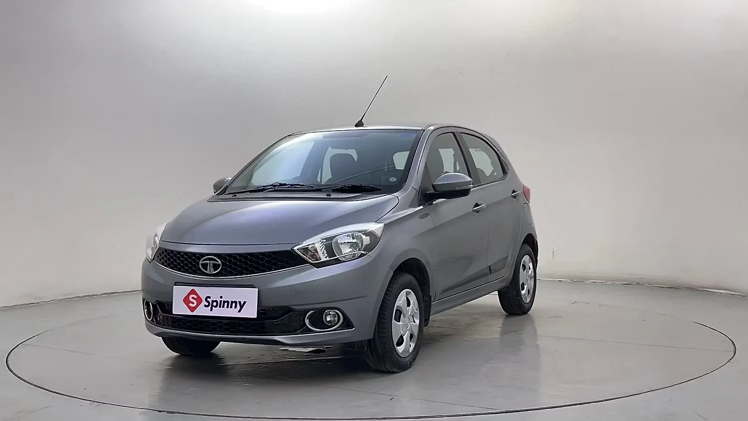 2018 टाटा टियागो रेवोट्रॉन xz 1