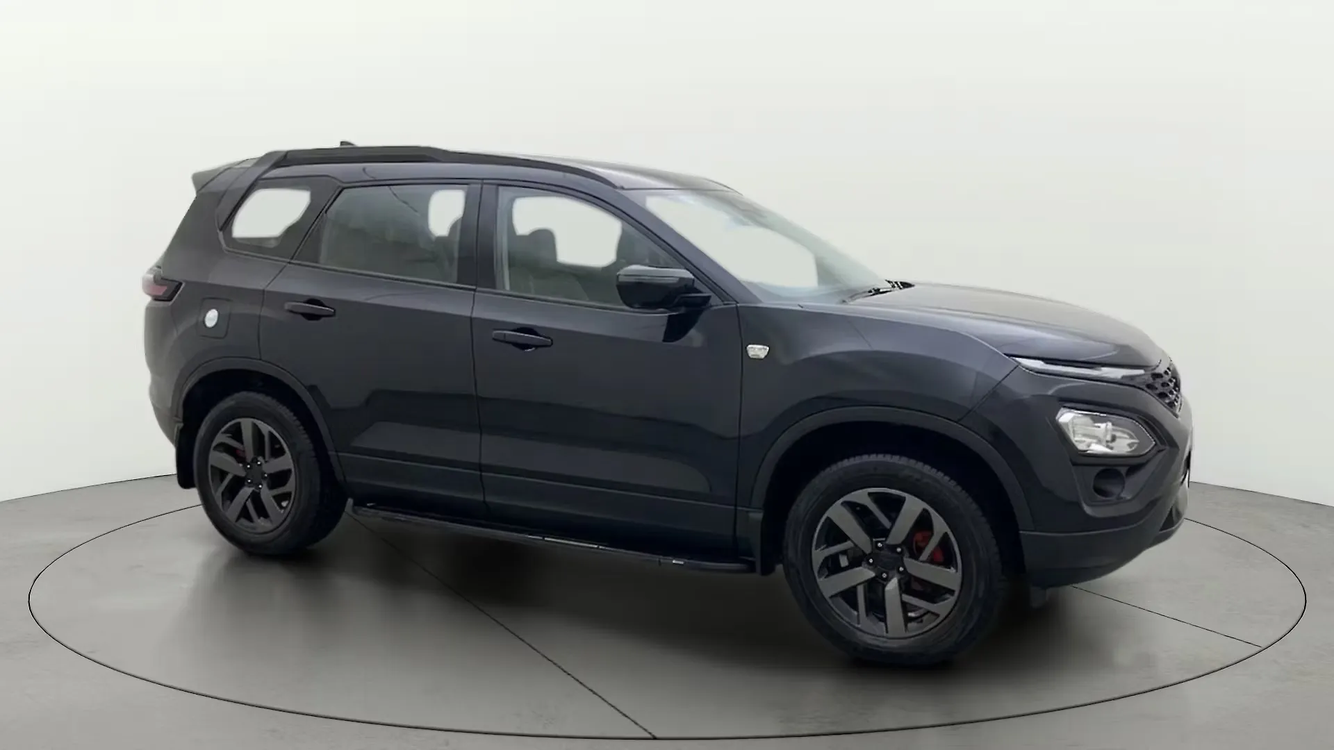2023 Tata Safari XZA Plus (O) Red Dark Edition 1