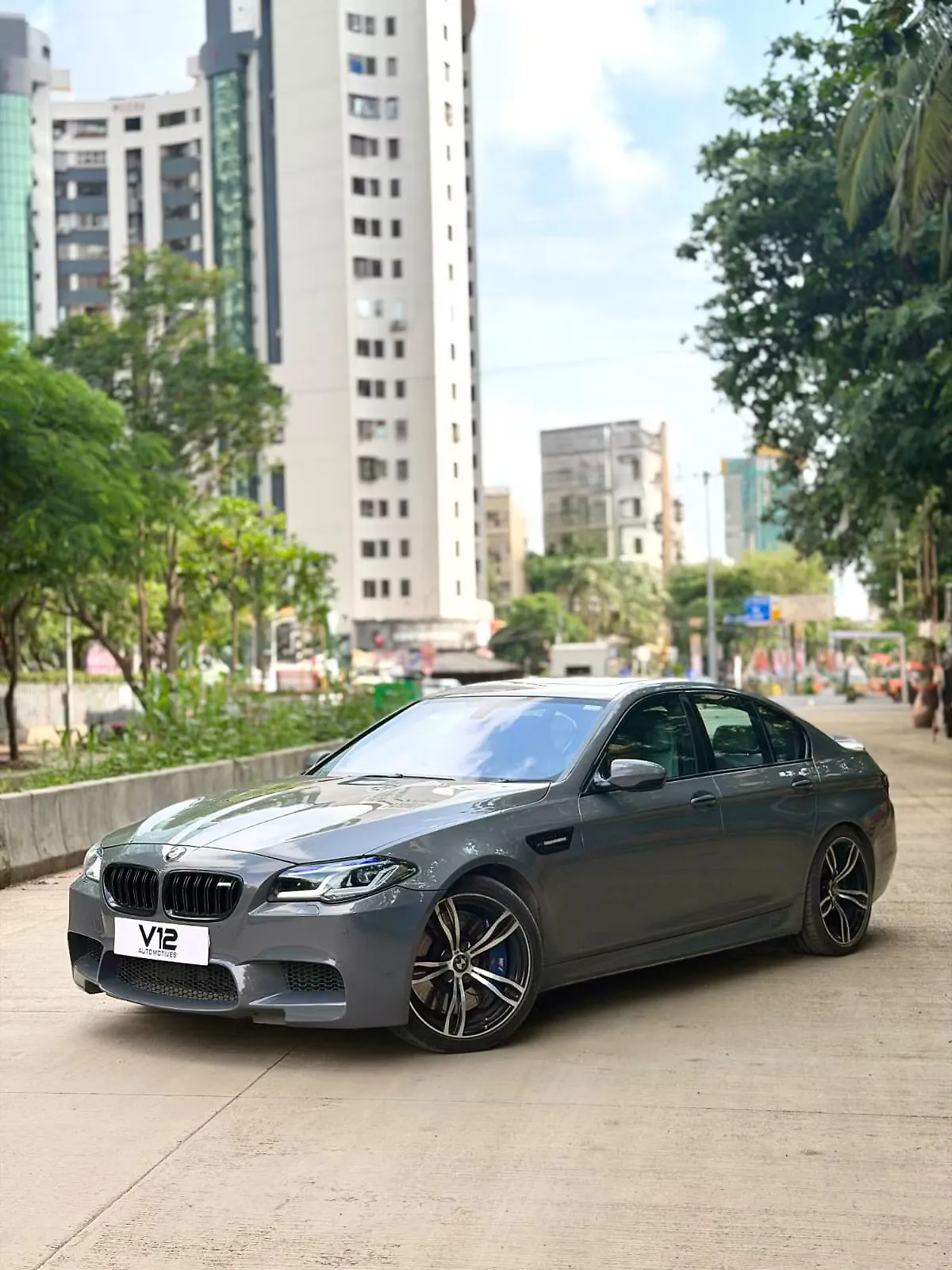 2012 BMW M5 Sedan 1