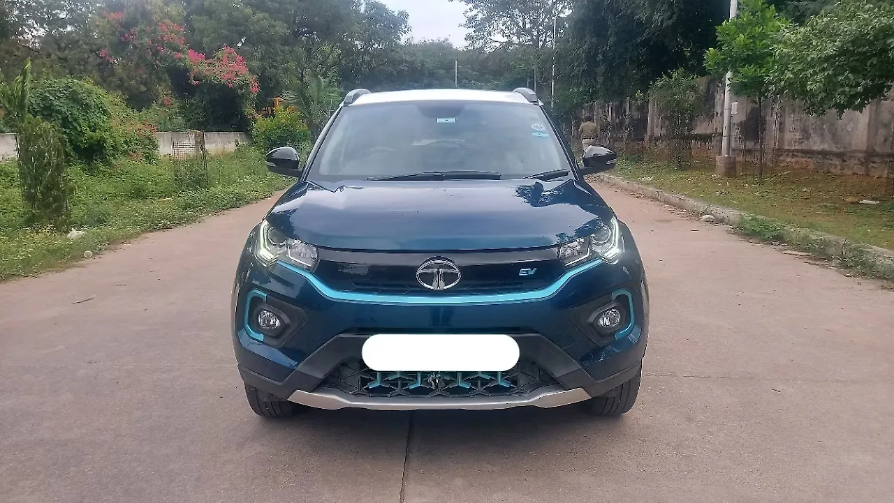 2021 Tata Nexon EV XZ Plus LUX 1